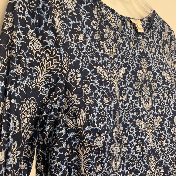J. Crew long sleeve floral top ruffle sleeve Sz 2 - Picture 2 of 5